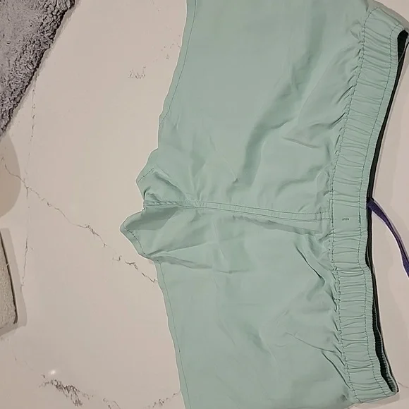 Patagonia BARELY BAGGIES 2.5 inch - Picture 4 of 4